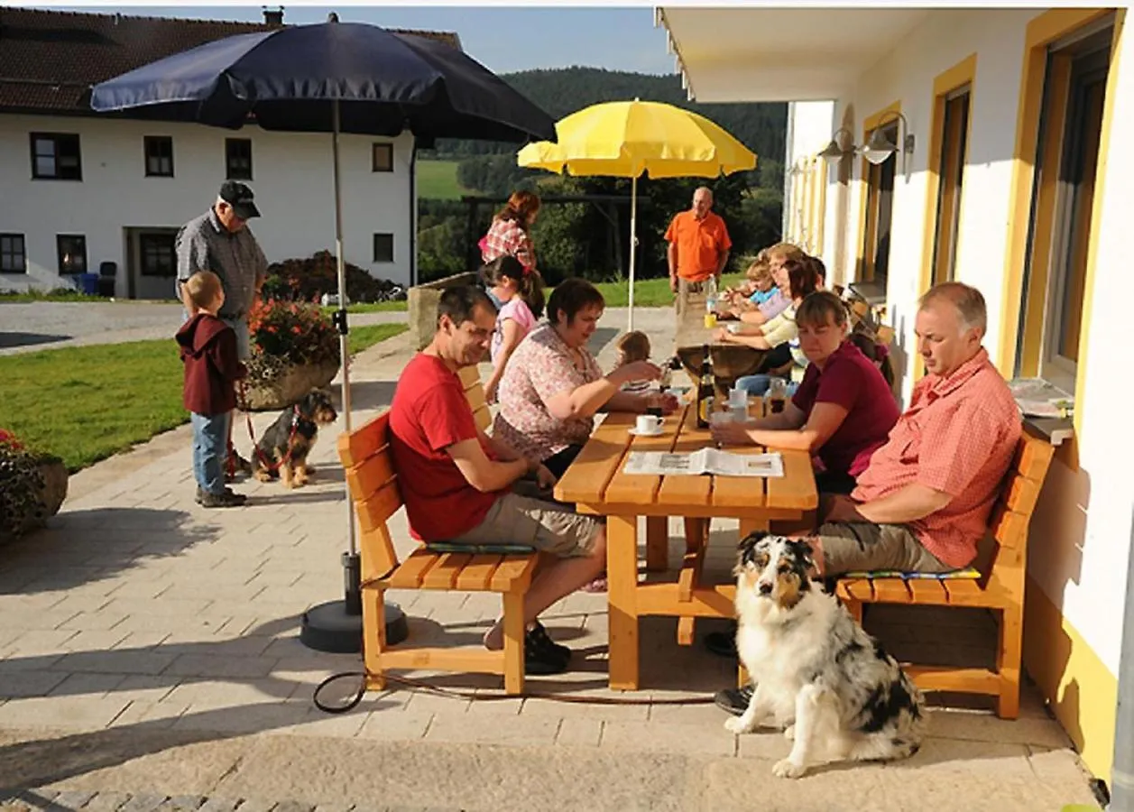 Guest house Exenbacher Hof - Pension Arnbruck